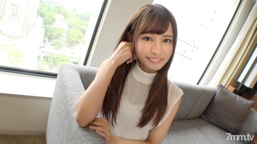 SIRO-4558 【第一枪】【无辜】【超美腿x小美屁股】纤细美少女对著镜头伸出小美屁股，迷死人的样子。活跃大学生的严重性是主要故事！网上AV应用→AV体验拍摄1572