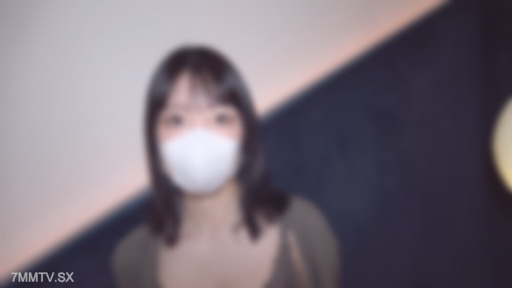 FC2-PPV-4743651 这必看！终于在24岁高中大学毕业，美少女考试完成了！一老一大三人长得一模一样，射精速度也很快，而且还是全场最美的女人！